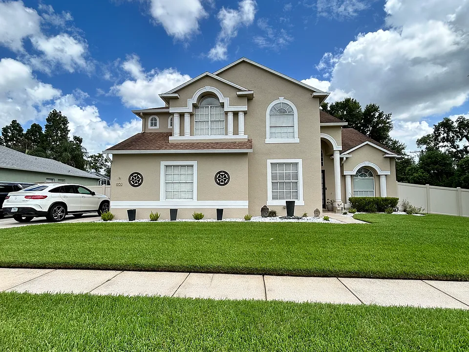 875 Bayou View Dr