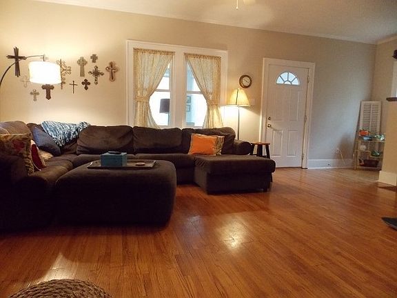 4th image of 1136 Bresseau St