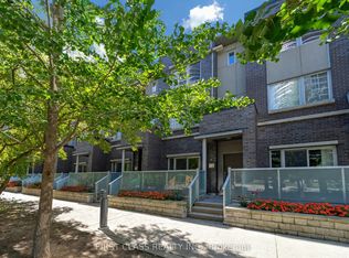 310 Village Green Sq #14, Toronto, ON M1S 0L1