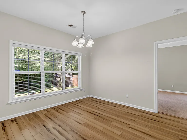 508 Fellers Ct — Photo 16