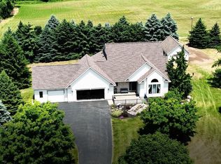 340 Bromley Rd, Churchville, NY 14428