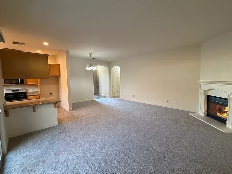 4711 Rustic Rd — Photo 6