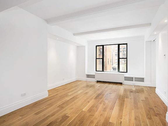3rd image of 138 E 36th St APT 7C