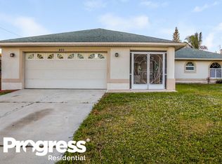 142 SE 11th Ter, Cape Coral, FL 33990