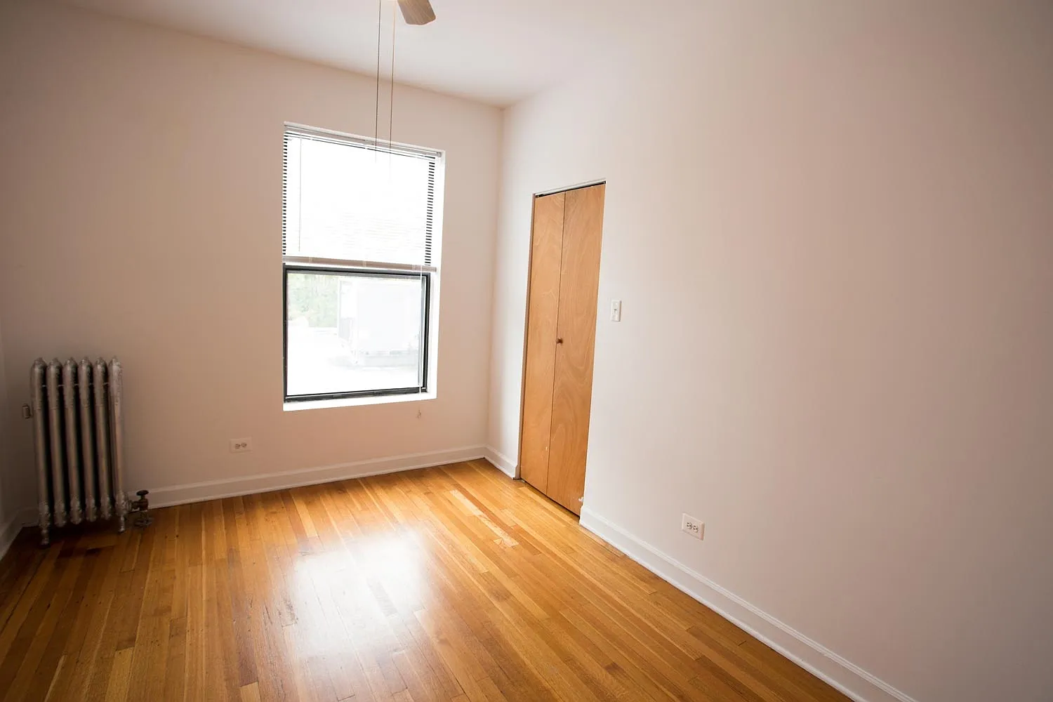 5500 S. Cornell Avenue — Photo 2