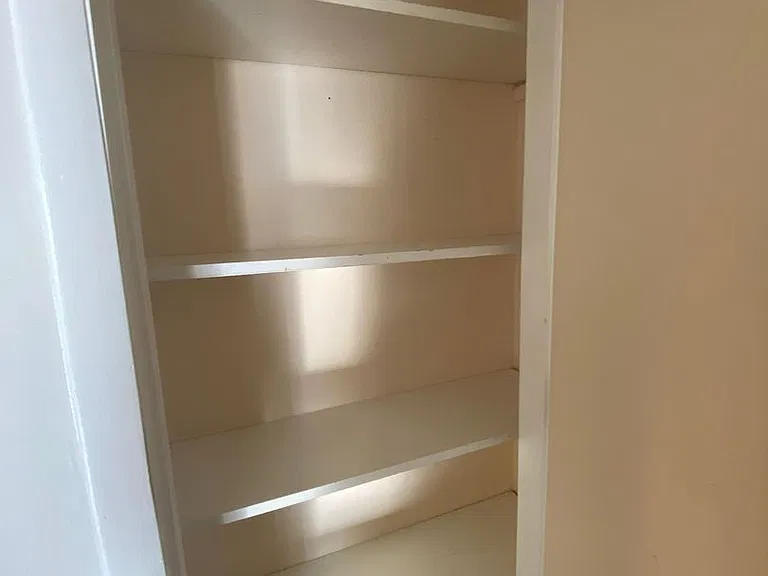 1 Bed/1 Bath Apartment off Hampton Ave! — Photo 18