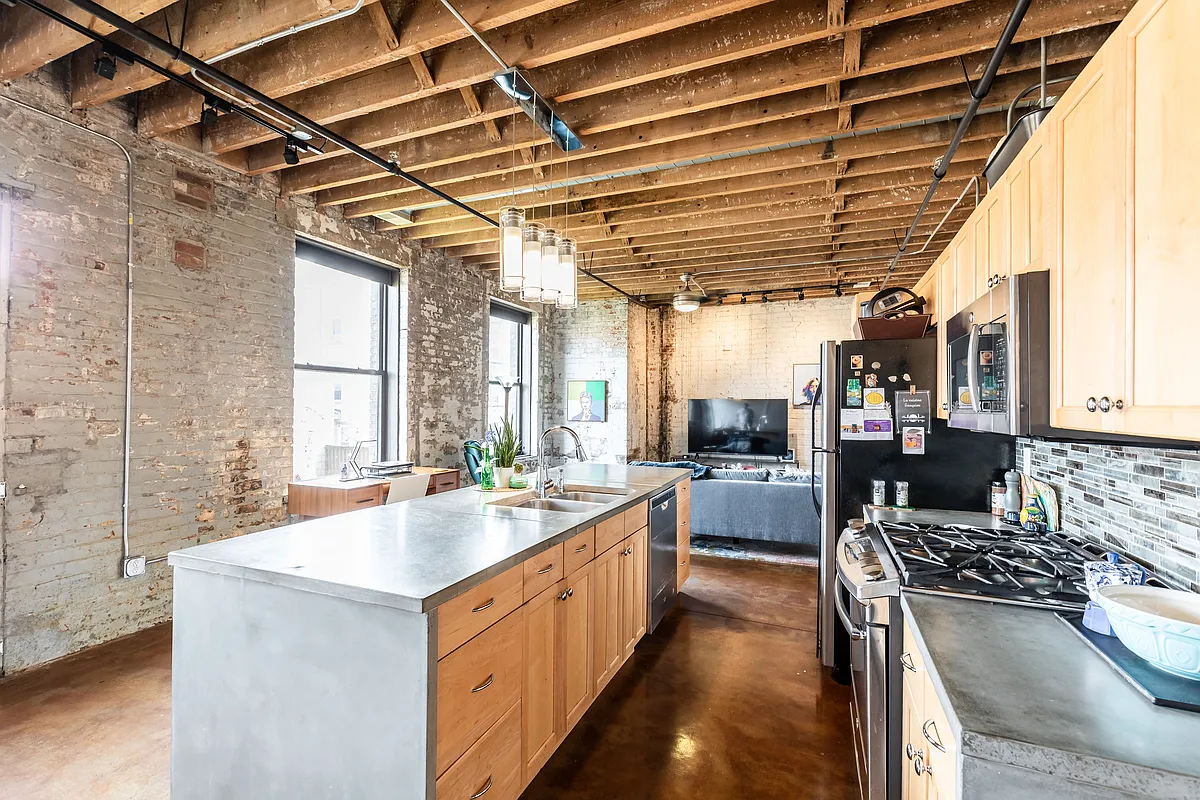 Building Photo - 1908 Dunlap St #1E