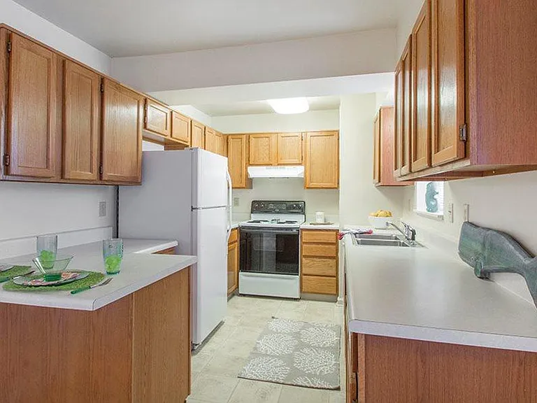 82 Mitchel Ave — Photo 4