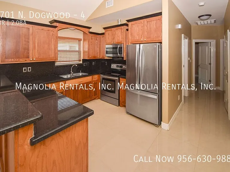 4701 N Dogwood St #4 — Photo 8
