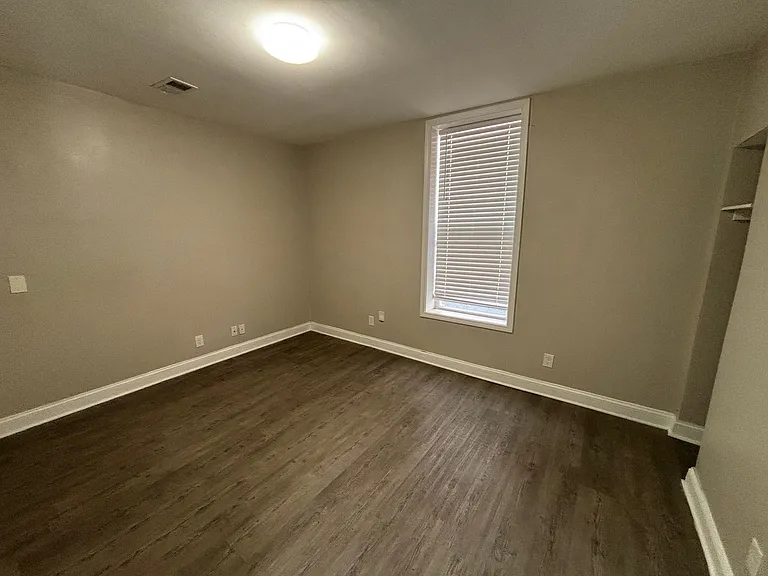 2331 Cedar St — Photo 6