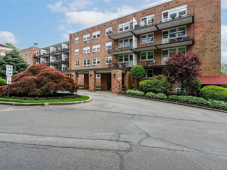 1st image of 34 Pearsall Avenue #3H