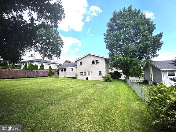 5th image of 1215 Ipswich Dr