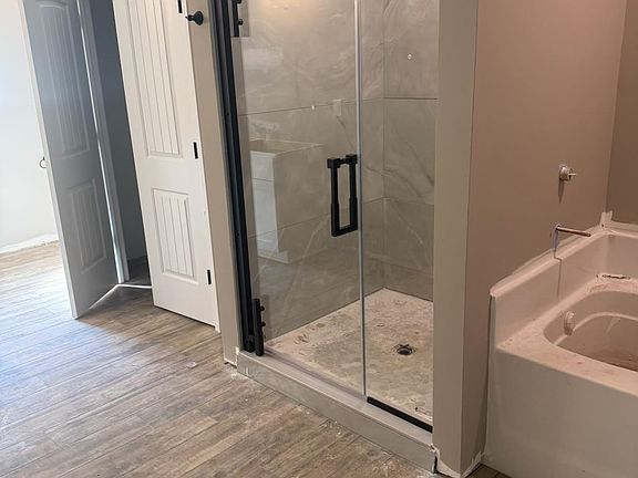 4th image of 740 Ruby Golightly Dr