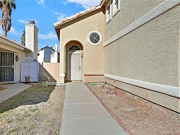 2nd image of 5832 Ballinger Dr
