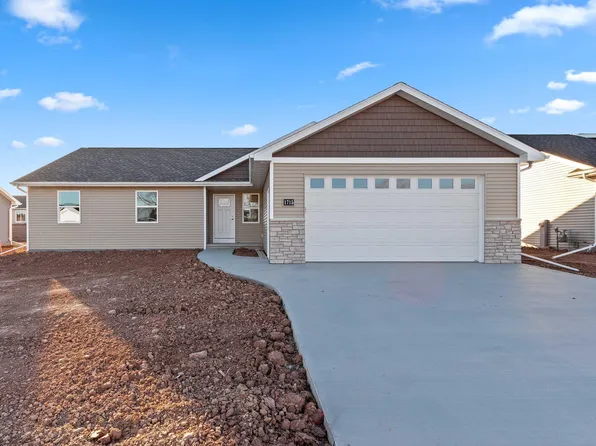 1715 Sovereign Way, Neenah, WI 54956