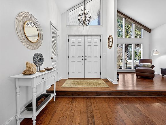 4th image of 135 N Beaver Dam Rd