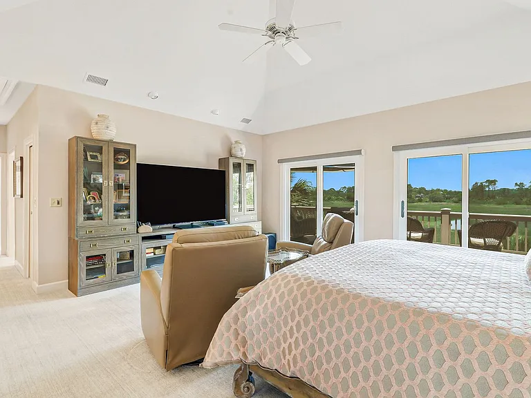 25 Spartina Cres — Photo 43