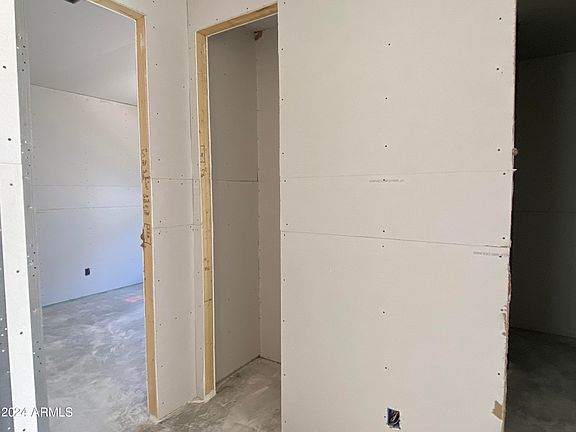 5th image of 32243 N Saddlehorn Drive