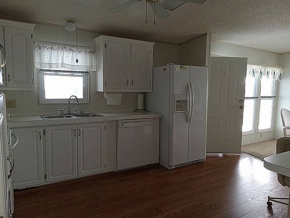 5th image of 442 Martinique Dr #313