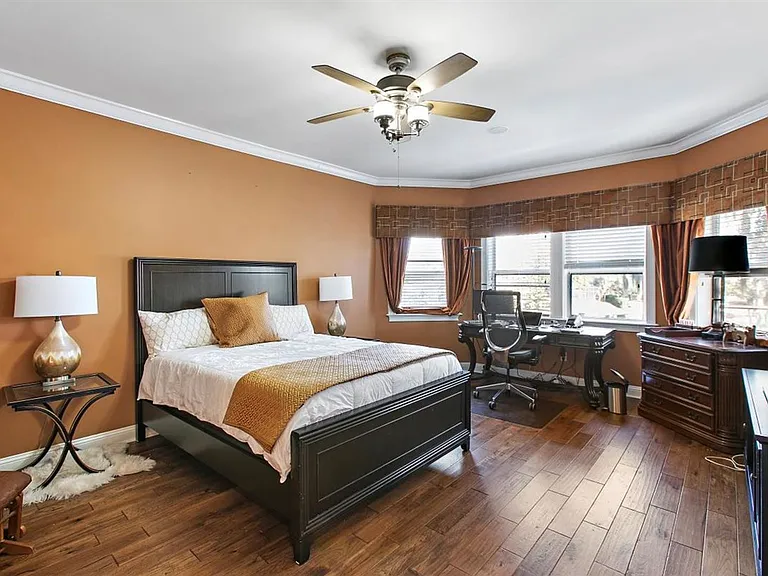 1321 Windsor Harbor Dr — Photo 32