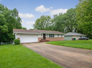 1824 Center St, West Des Moines, IA 50265