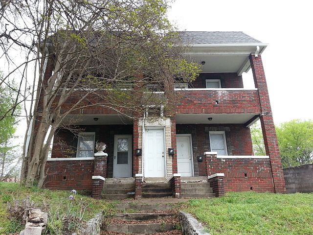 1st image of 1223 E 8th St APT 3