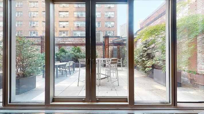 Rented by Bond New York | media 54