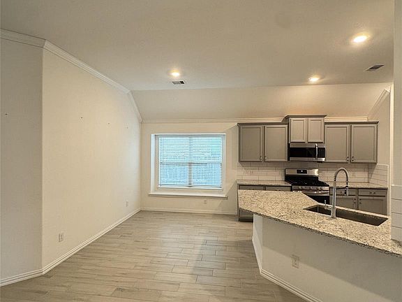 4th image of 11922 Radura Rd