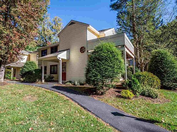 2nd image of 109 Yorktown Dr