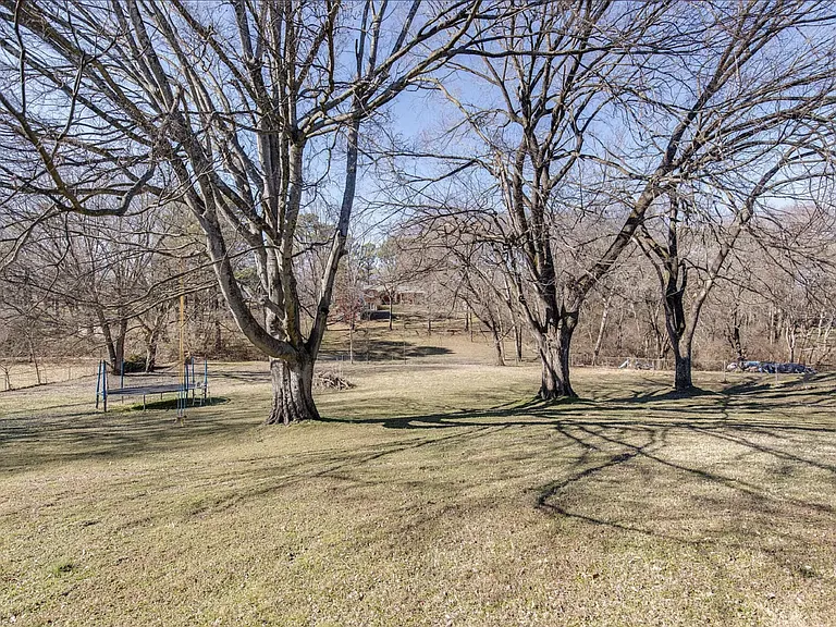 366 Brewer Dr — Photo 26