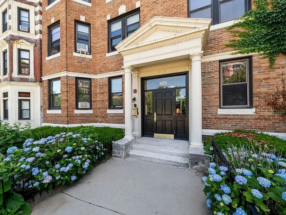 451 Park Dr #5C