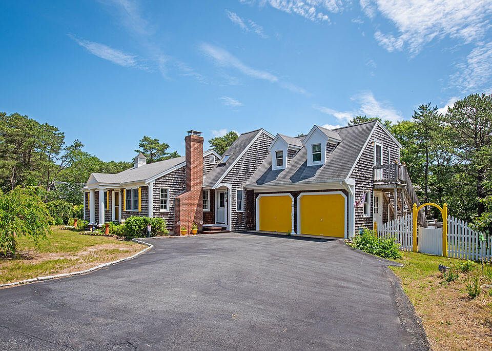 1st image of 25 Uplands Dr