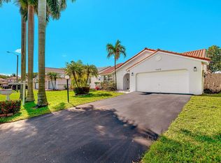 15510 Gauntlet Hall Mnr, Fort Lauderdale, FL 33331