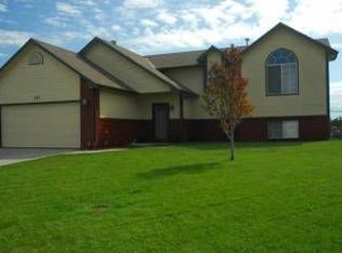 347 Riley St, Haysville, KS 67060
