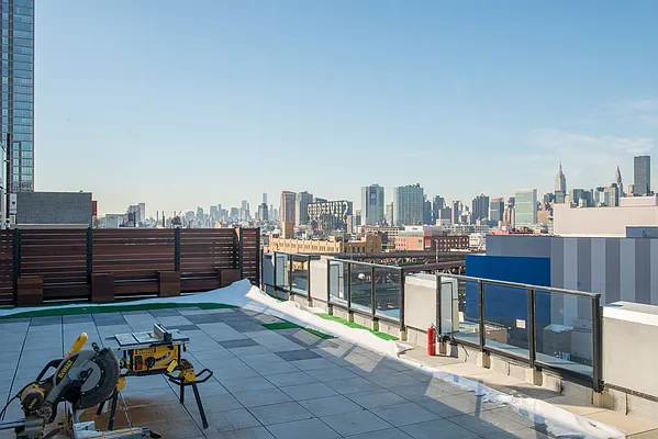 Rented by JW Real Estate Services LLC | media 81