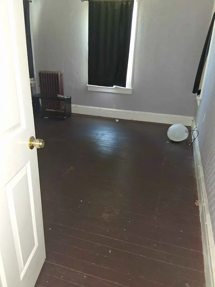 5 bed, $3,700 — Photo 2