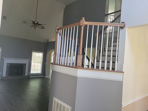 3rd image of 618 Millrun Ct