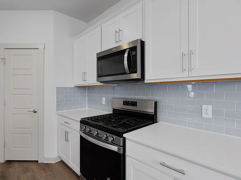 214 New Hampton Way — Photo 12
