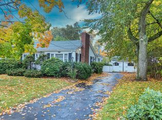 18 Lanen Ave, Groveland, MA 01834