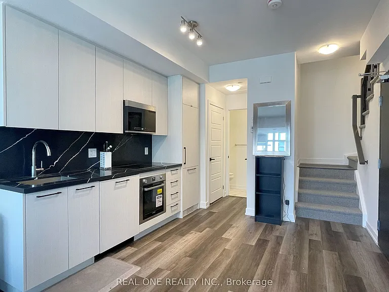 851 Sheppard Ave W #19 — Photo 5