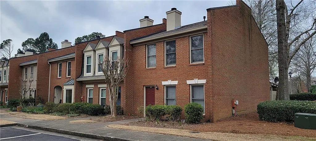 2 bed, 2.5 bath, 1280 sqft, $1,800 — Photo 1