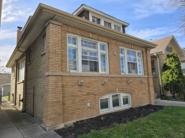 5832 N Sacramento Ave, Chicago, IL 60659