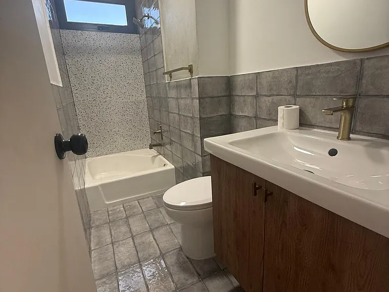 1367 Wilson #401 — Photo 14
