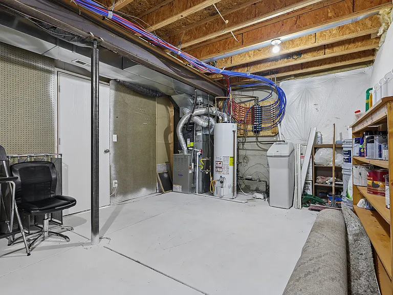 1336 Roseville Dr — Photo 24