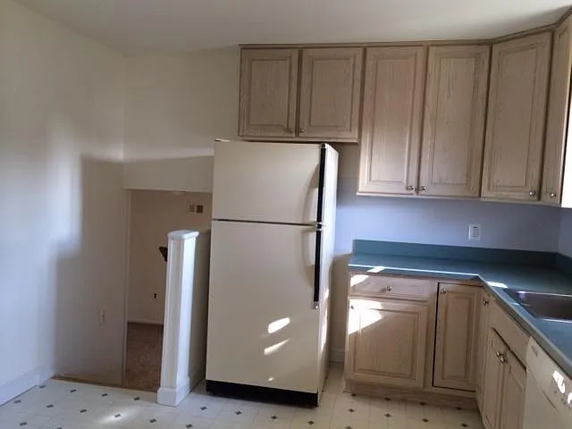 794 Chrysler Ave — Photo 6