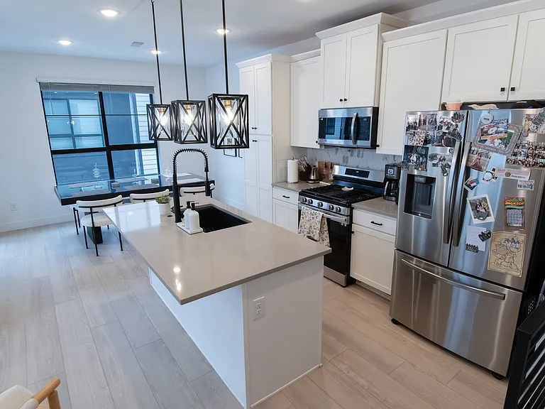 2034 S Holly St — Photo 15