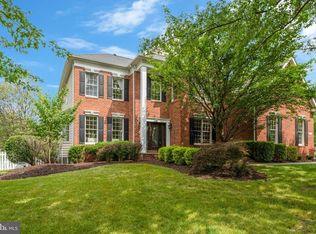 19969 Interlachen Cir, Ashburn, VA 20147