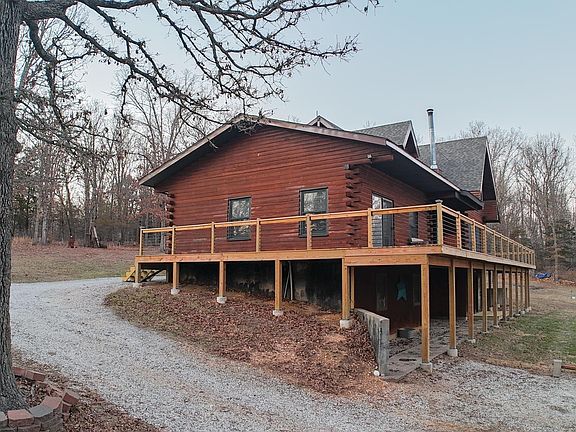 5th image of 19389 Oak Hill Rd