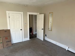 15 Shaw St APT B, Sanford, ME 04073