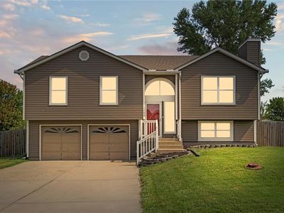 1208 Dogwood Dr, Greenwood, MO, 64034